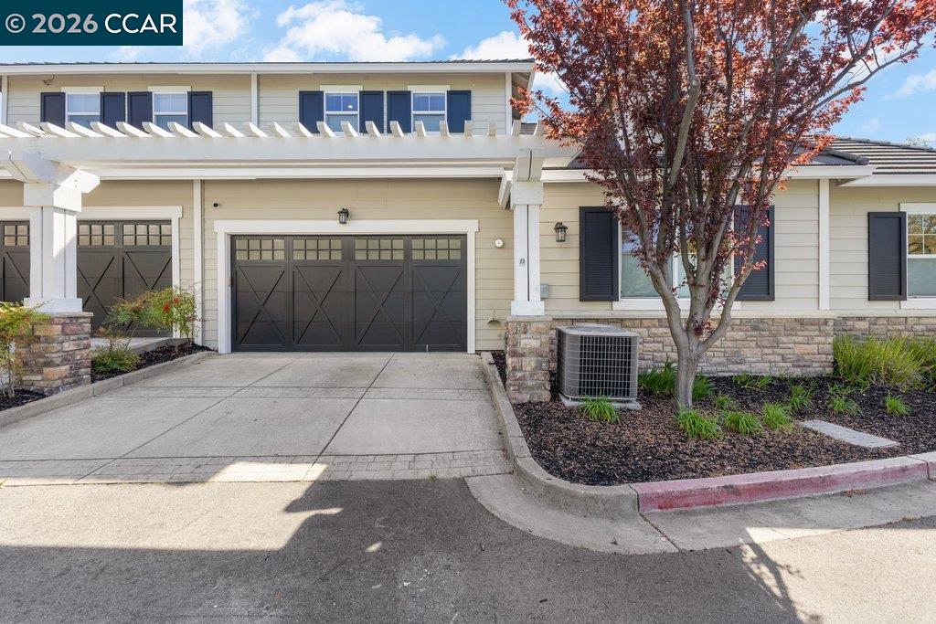 172 Sugarloaf Ct