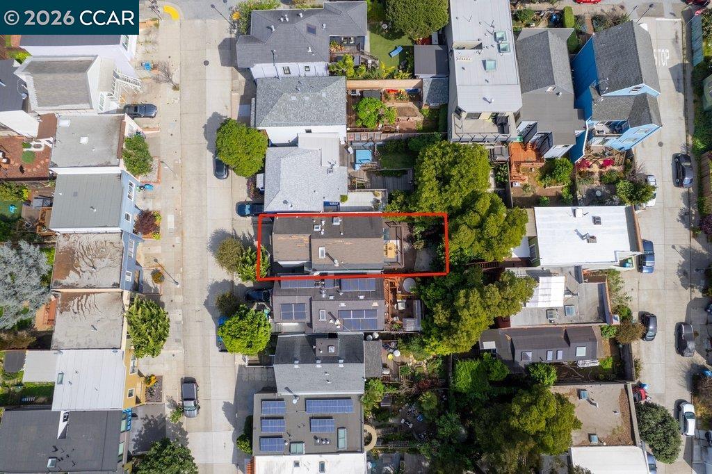 121 Bradford St