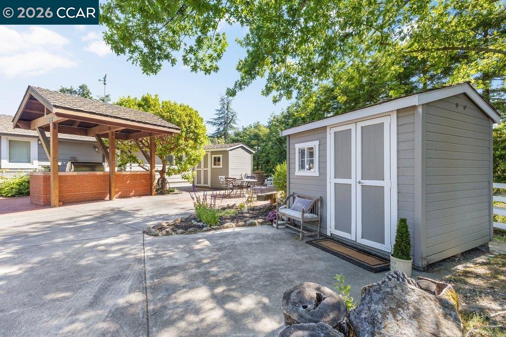 189 Oak Rd
