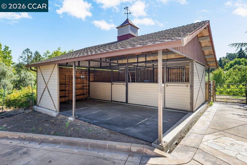 189 Oak Rd
