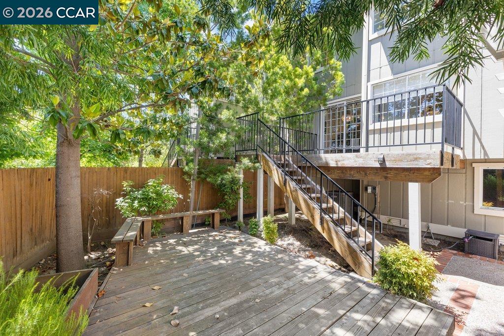 234 Hillcrest Ln