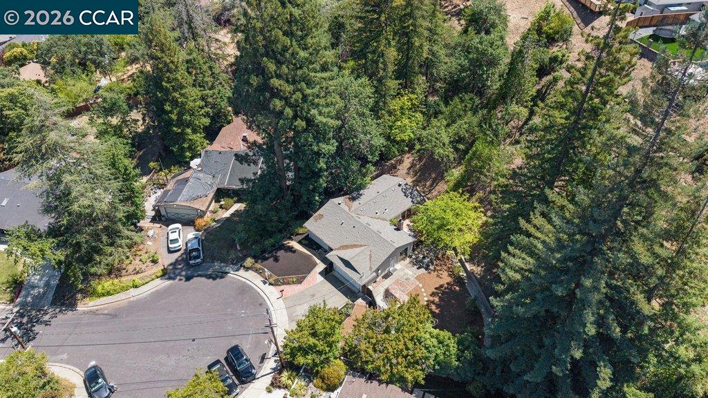 789 Charlton Dr