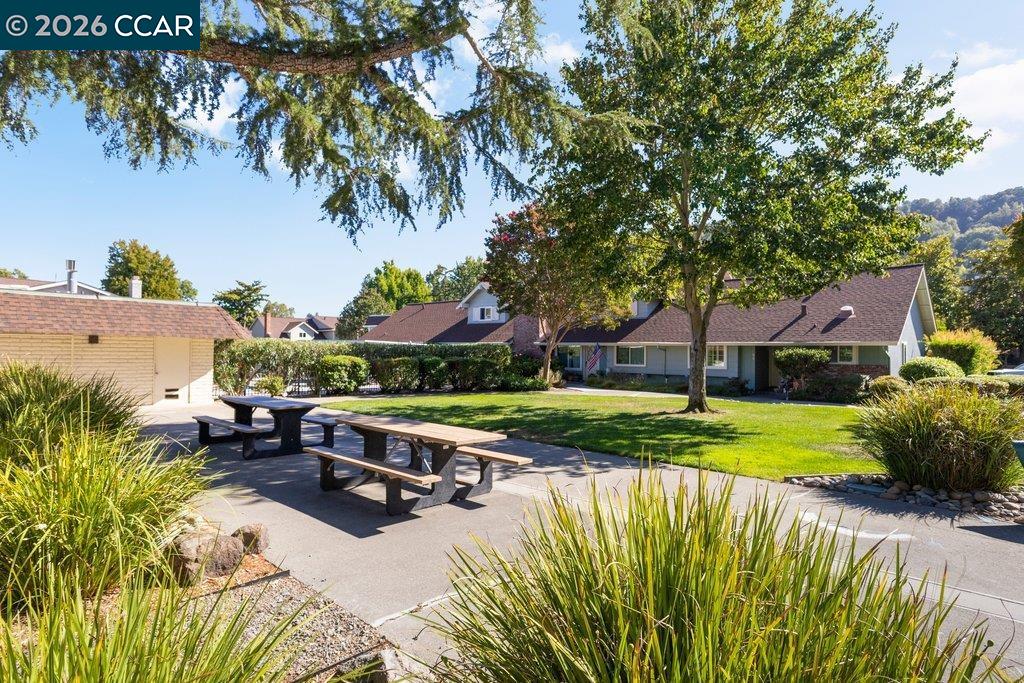 143 Miramonte Dr