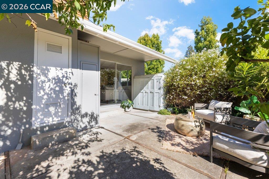 143 Miramonte Dr