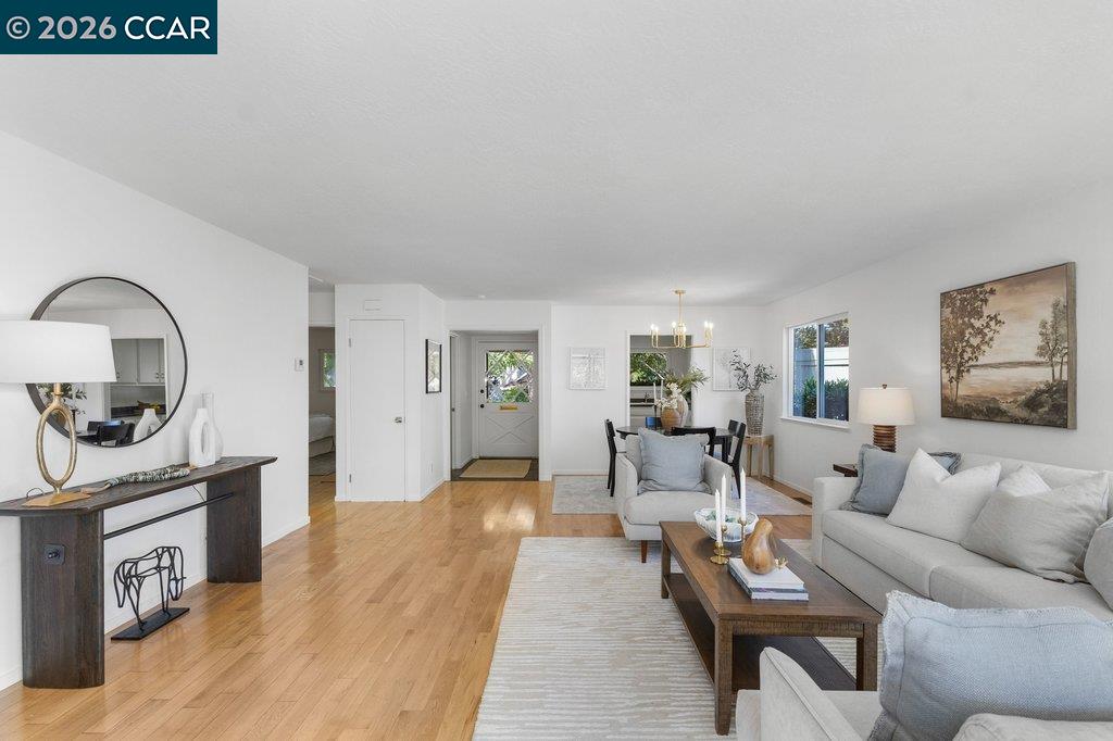 143 Miramonte Dr