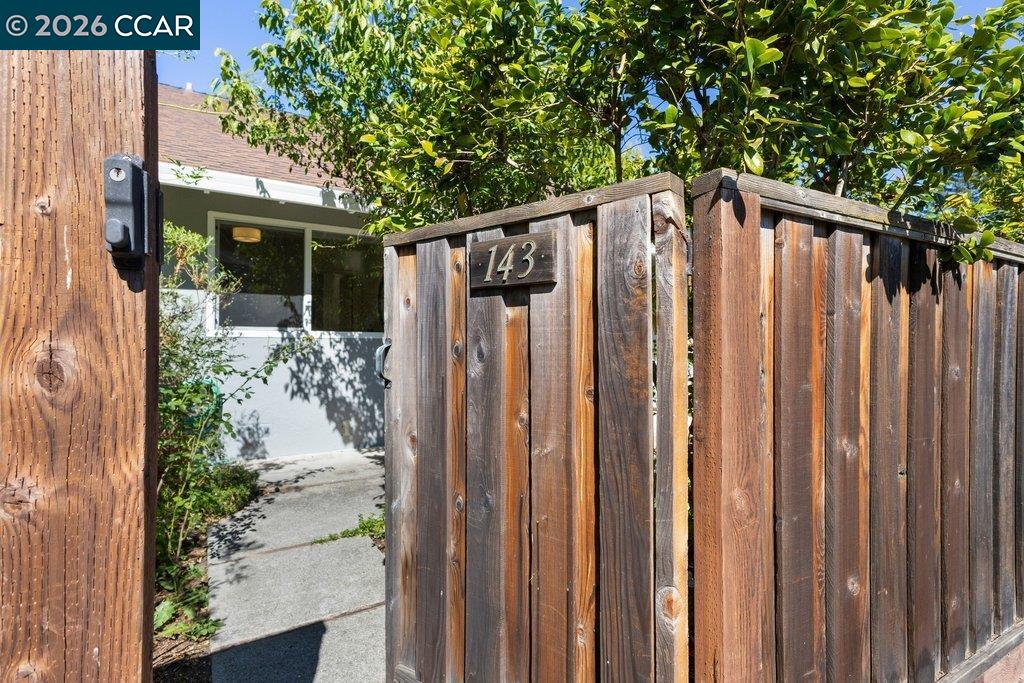 143 Miramonte Dr