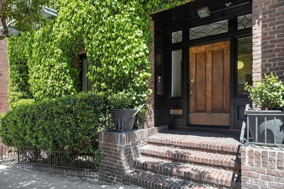 1022 Powell Street # 1