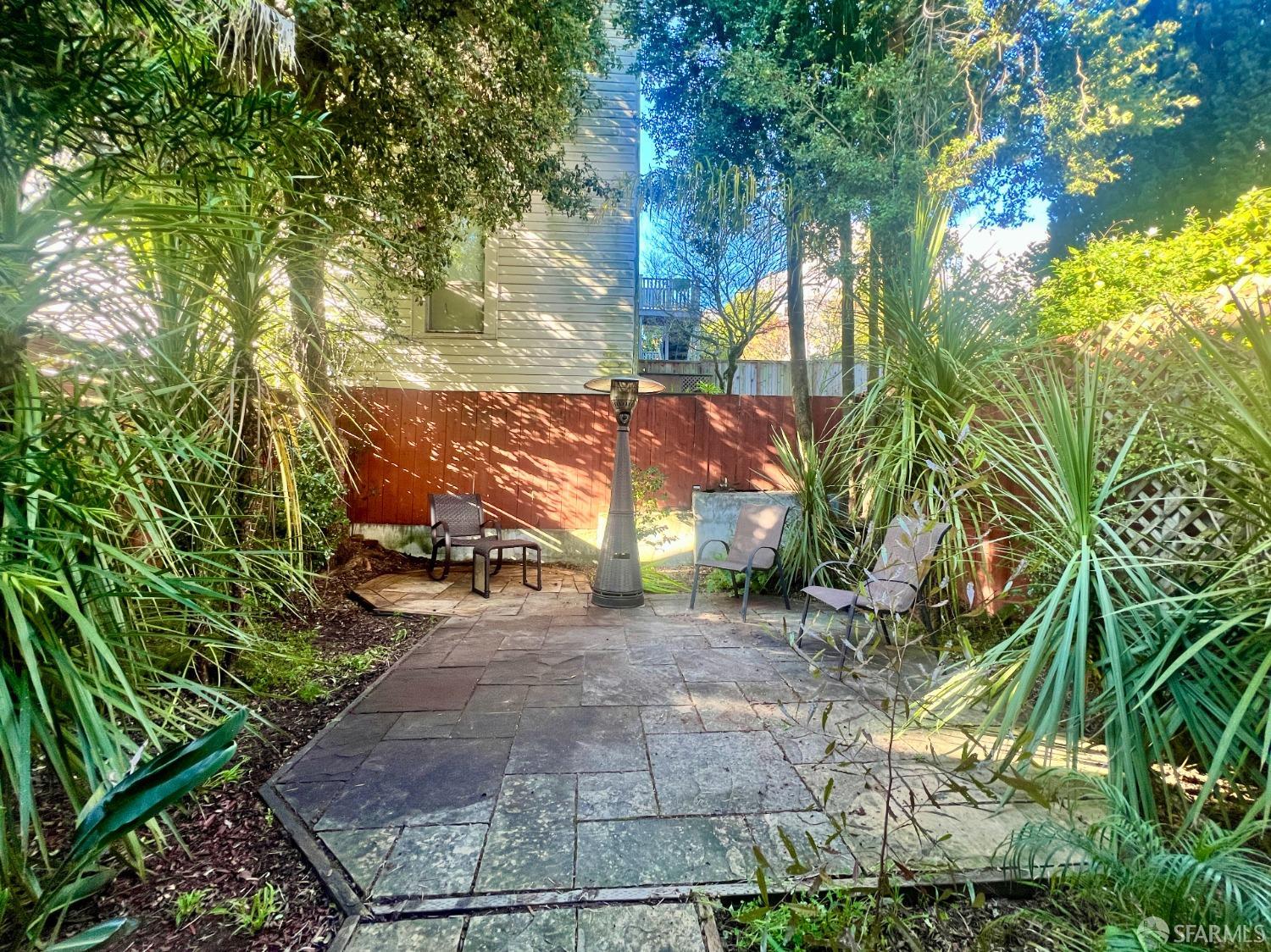 1719-1721 Lyon Street