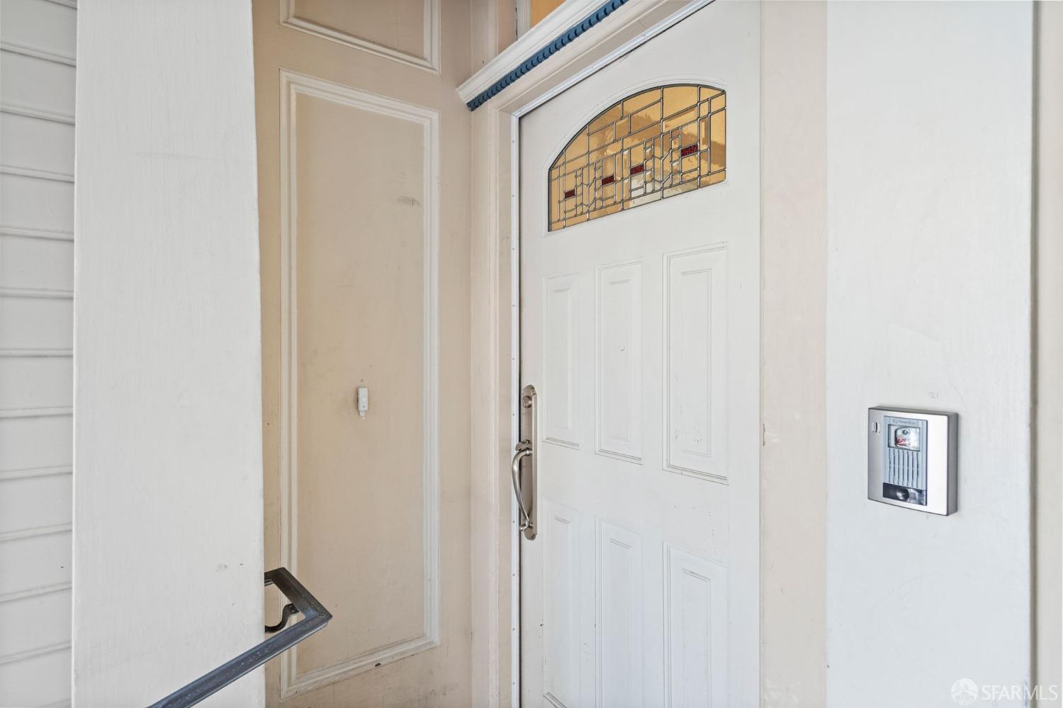 1719-1721 Lyon Street