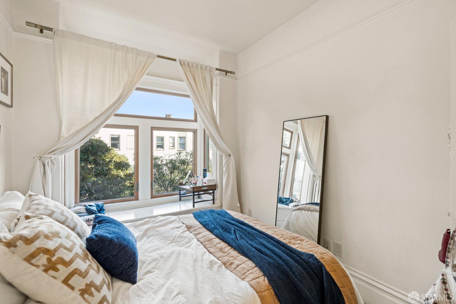 1719-1721 Lyon Street