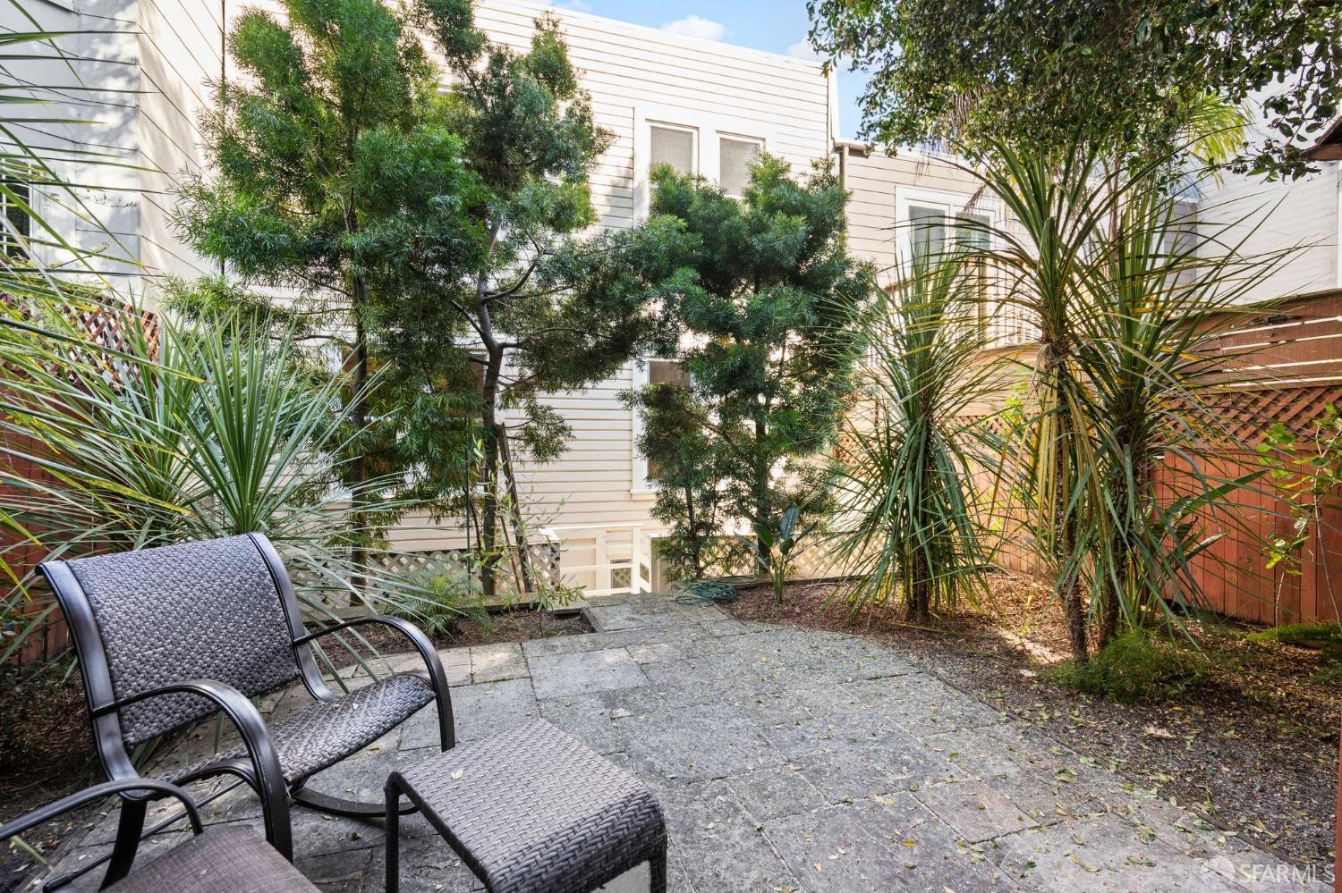 1719-1721 Lyon Street