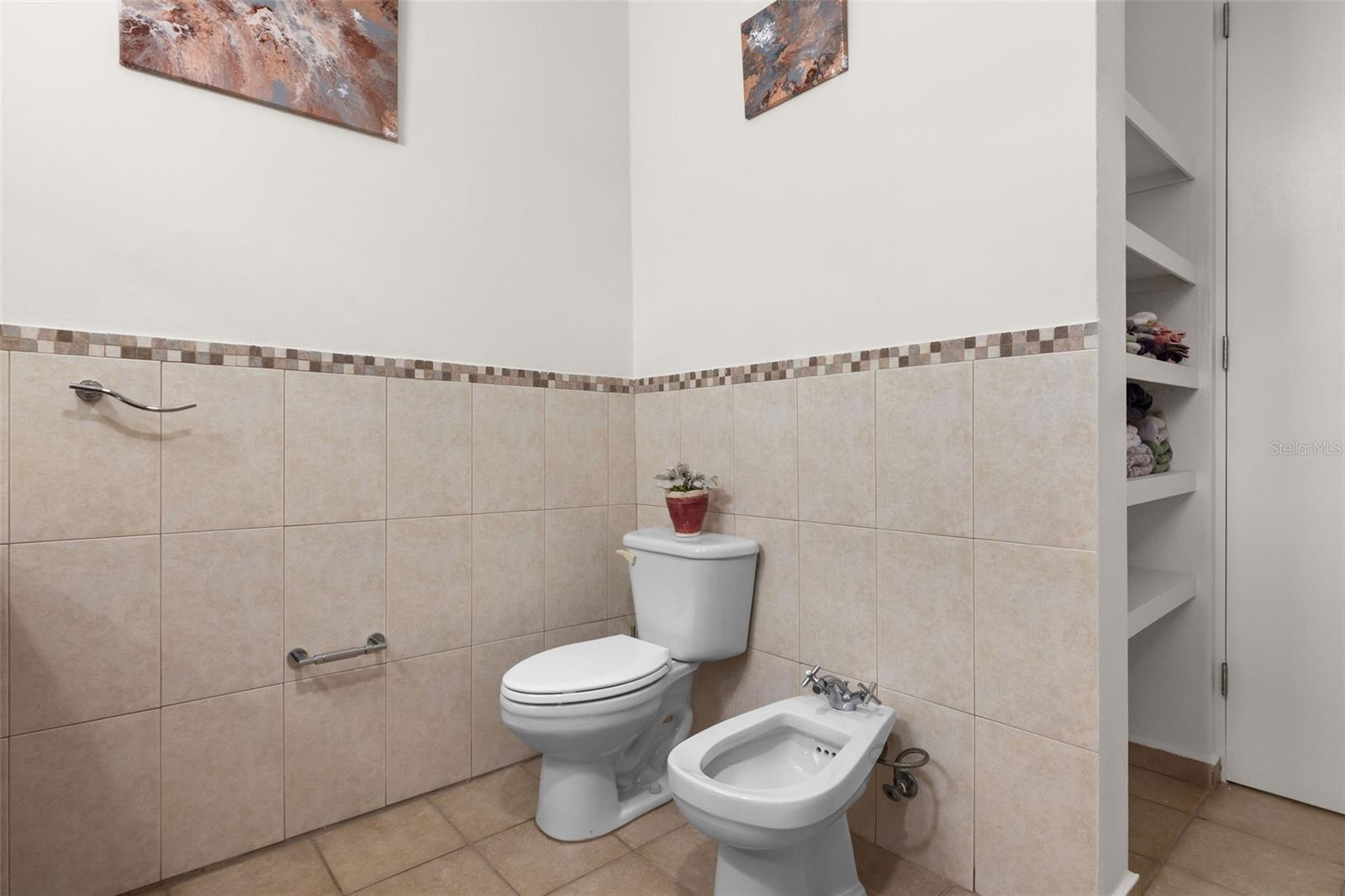 180 PALMAS DRIVE #52-03