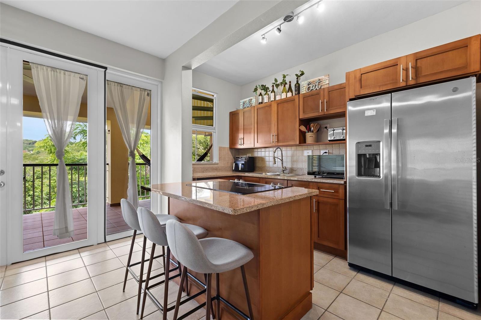 180 PALMAS DRIVE #52-03