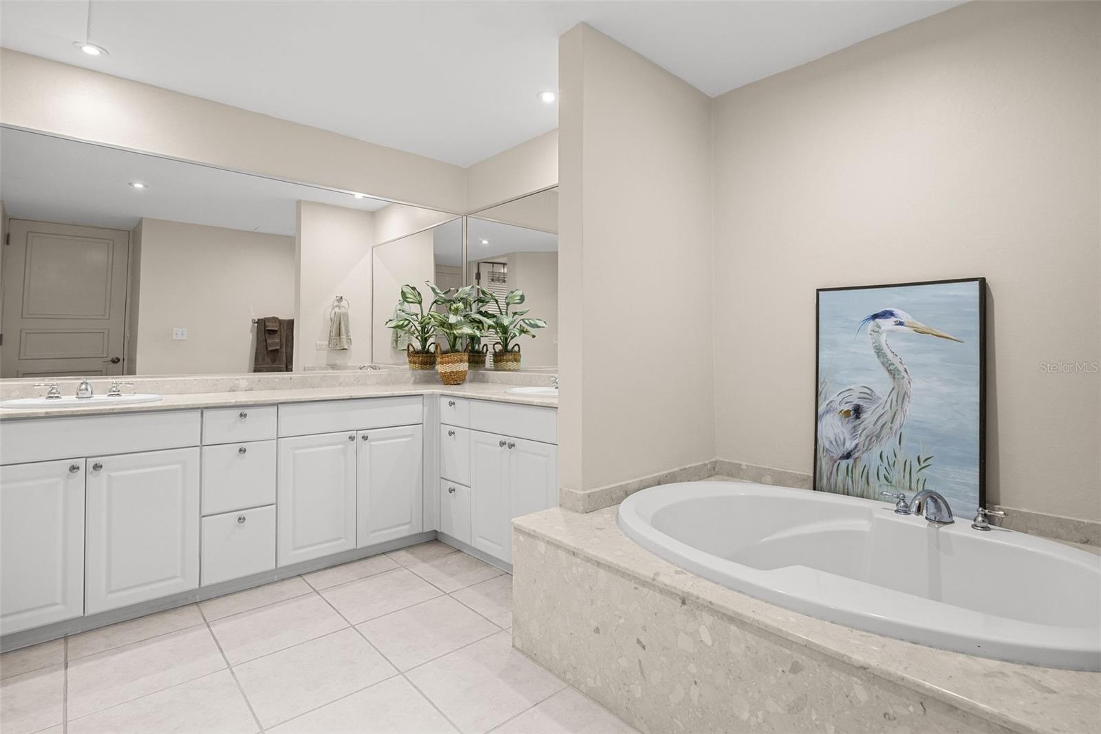 100 OCEAN DRIVE #112