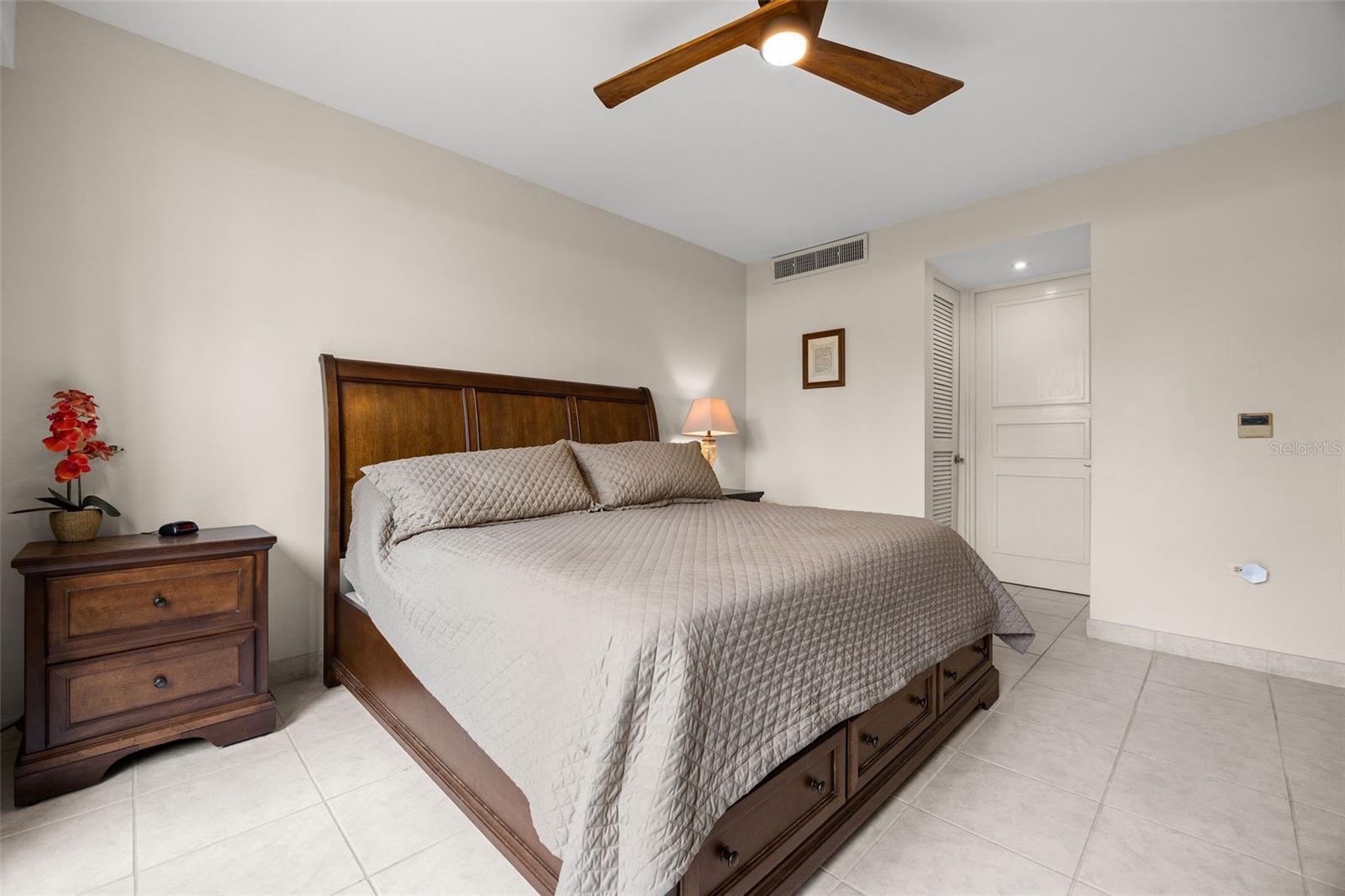 100 OCEAN DRIVE #112