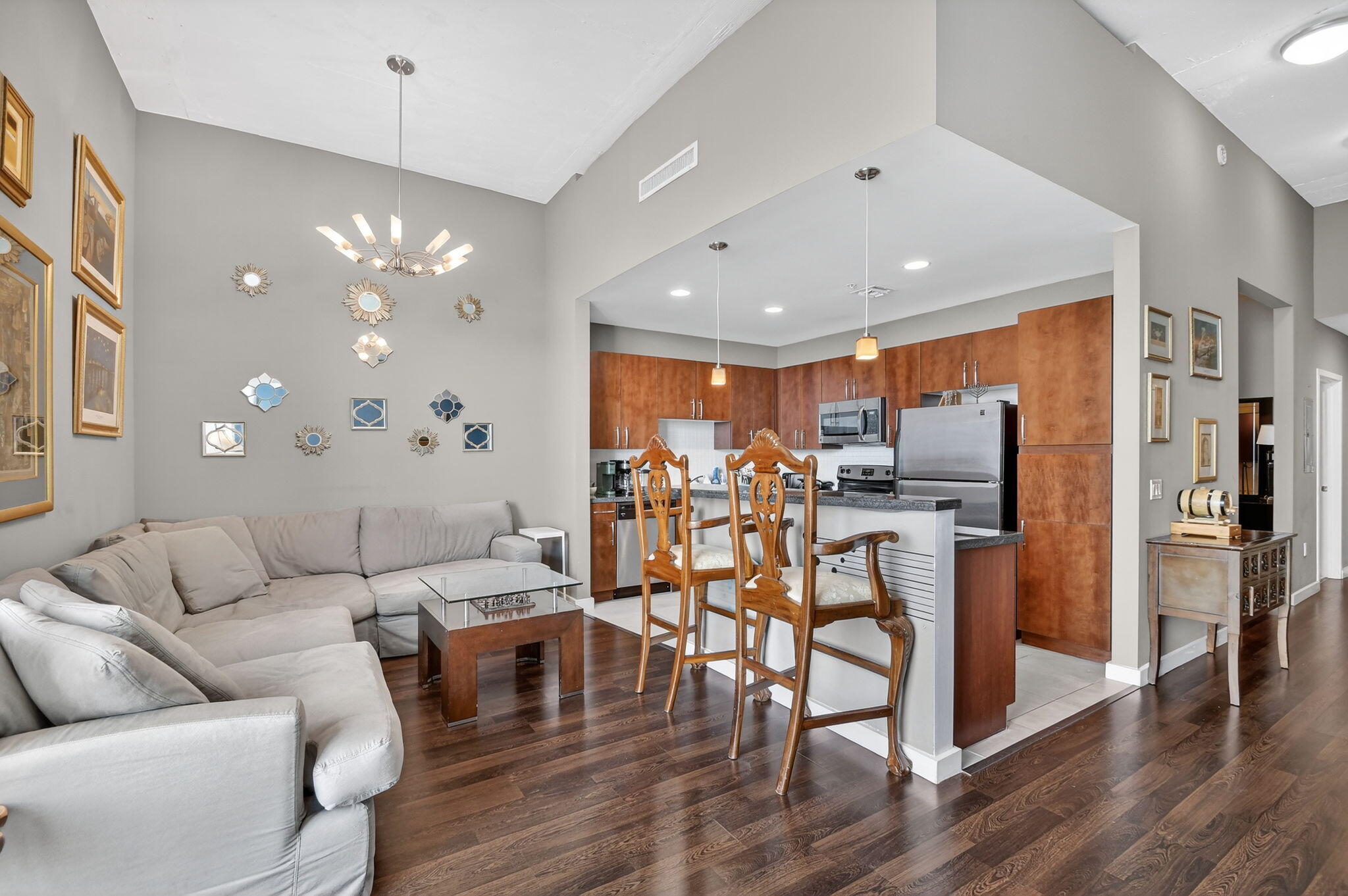 300 S Australian Avenue 1601