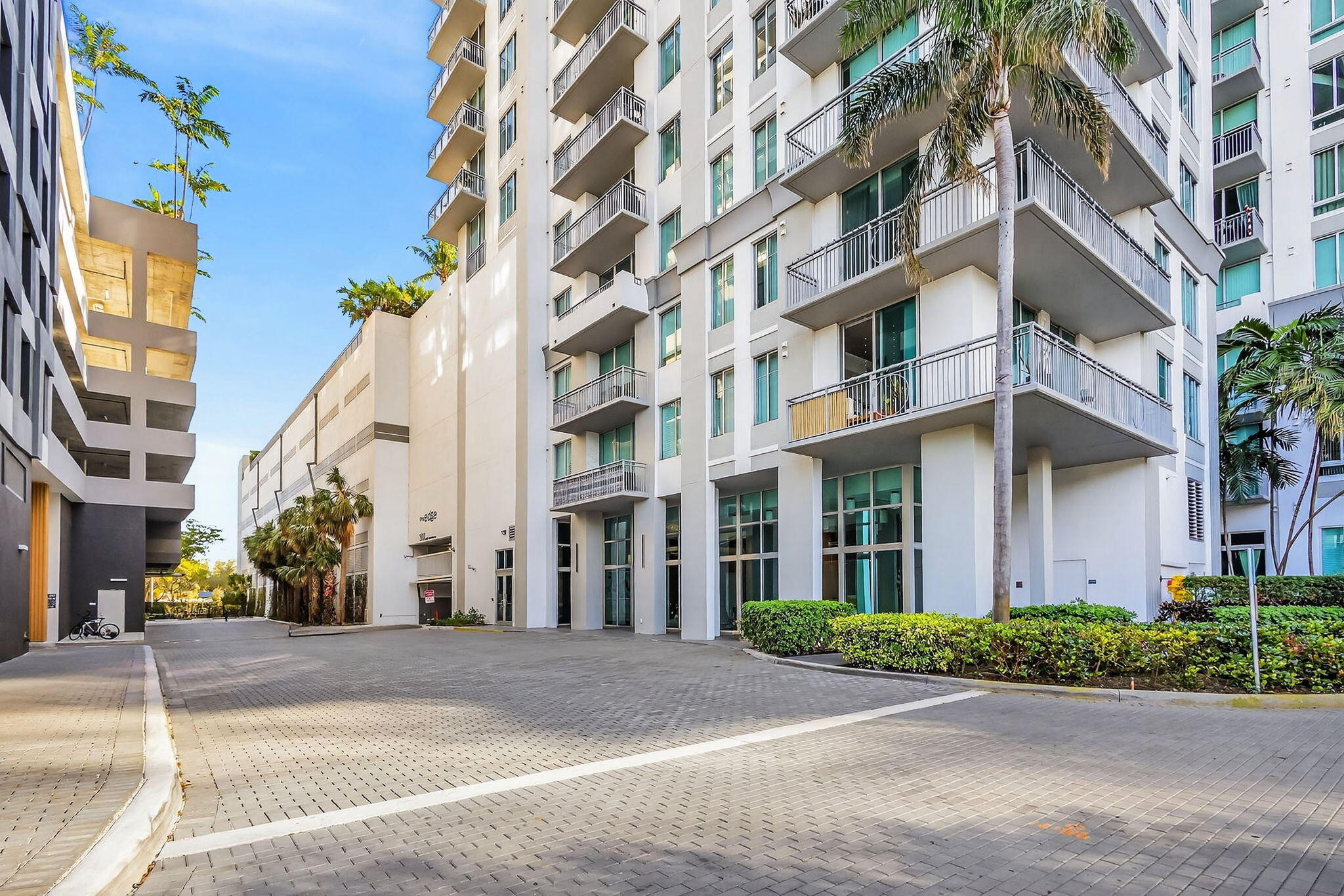 300 S Australian Avenue 1601