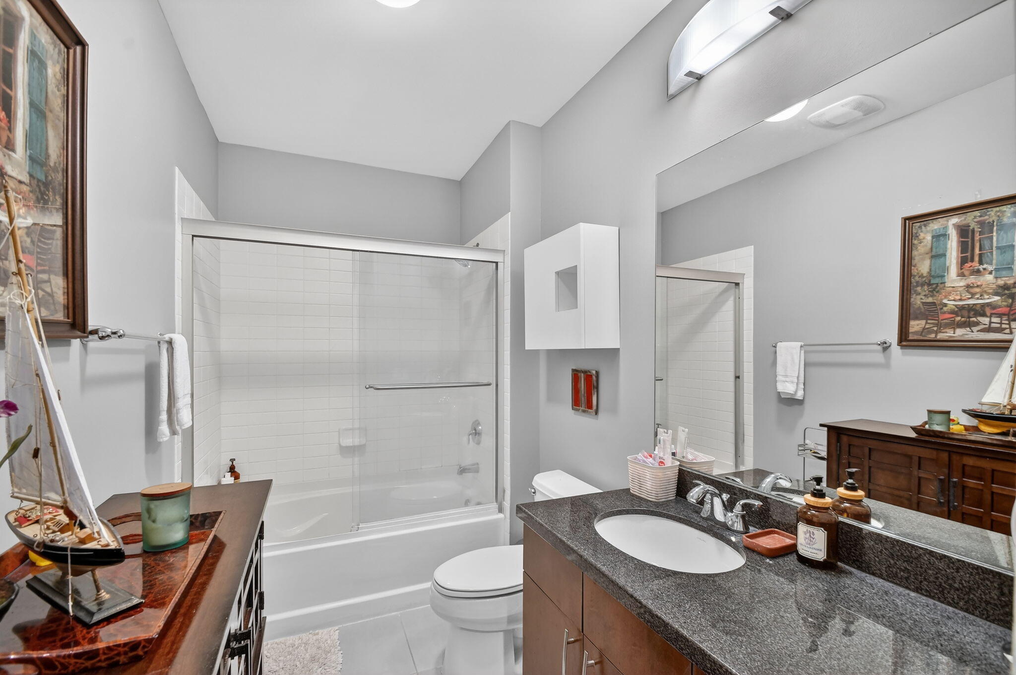 300 S Australian Avenue 1601