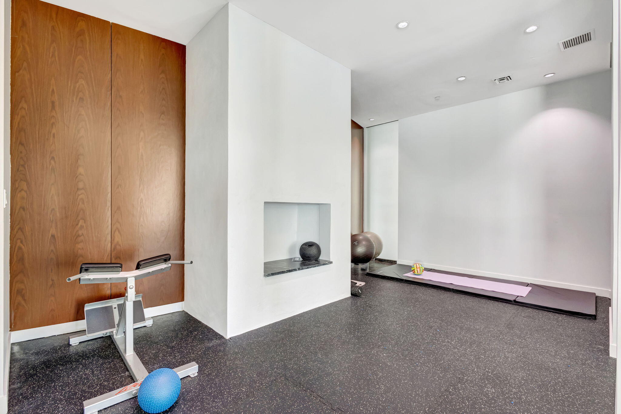 300 S Australian Avenue 1601