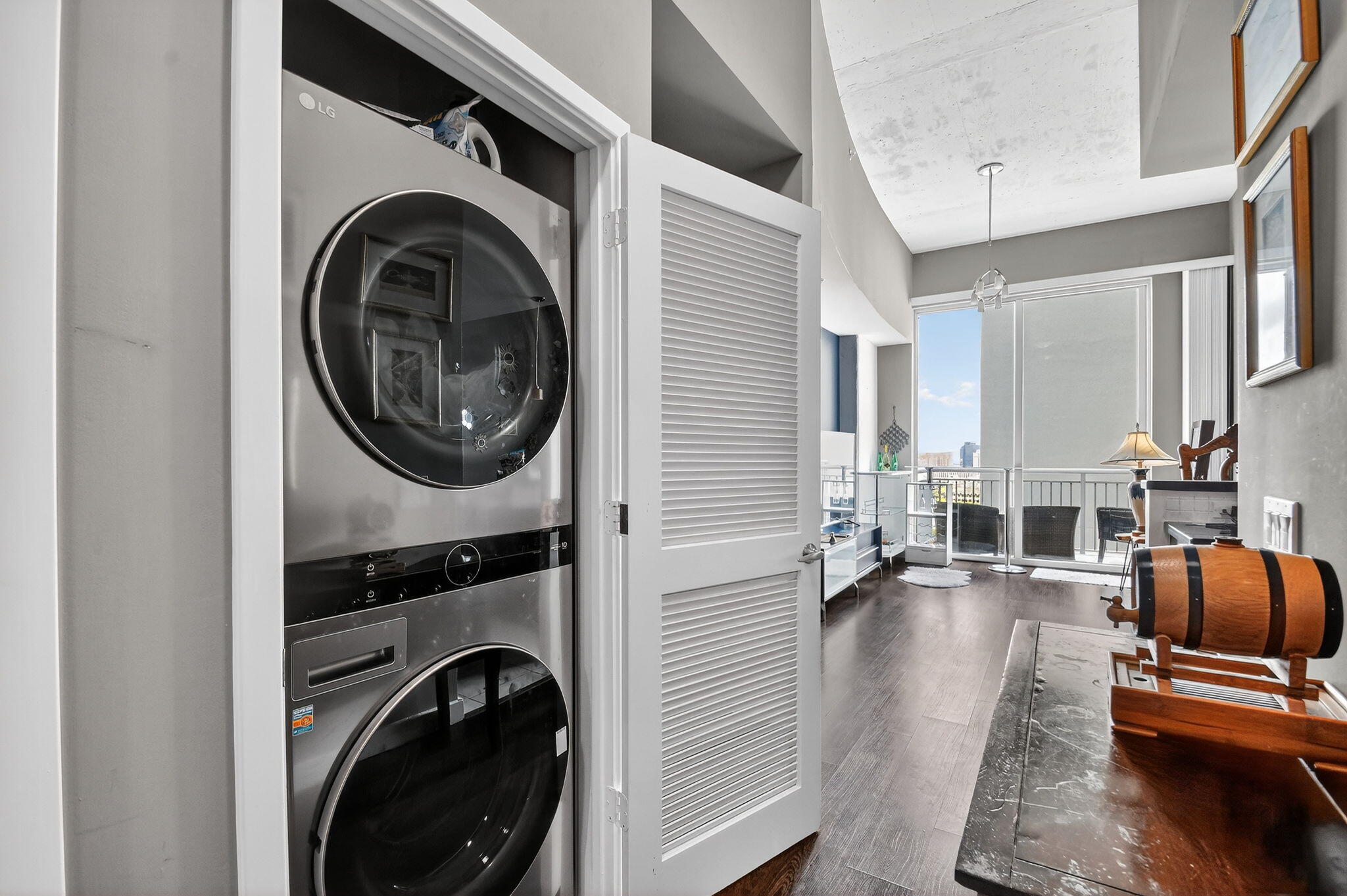 300 S Australian Avenue 1601