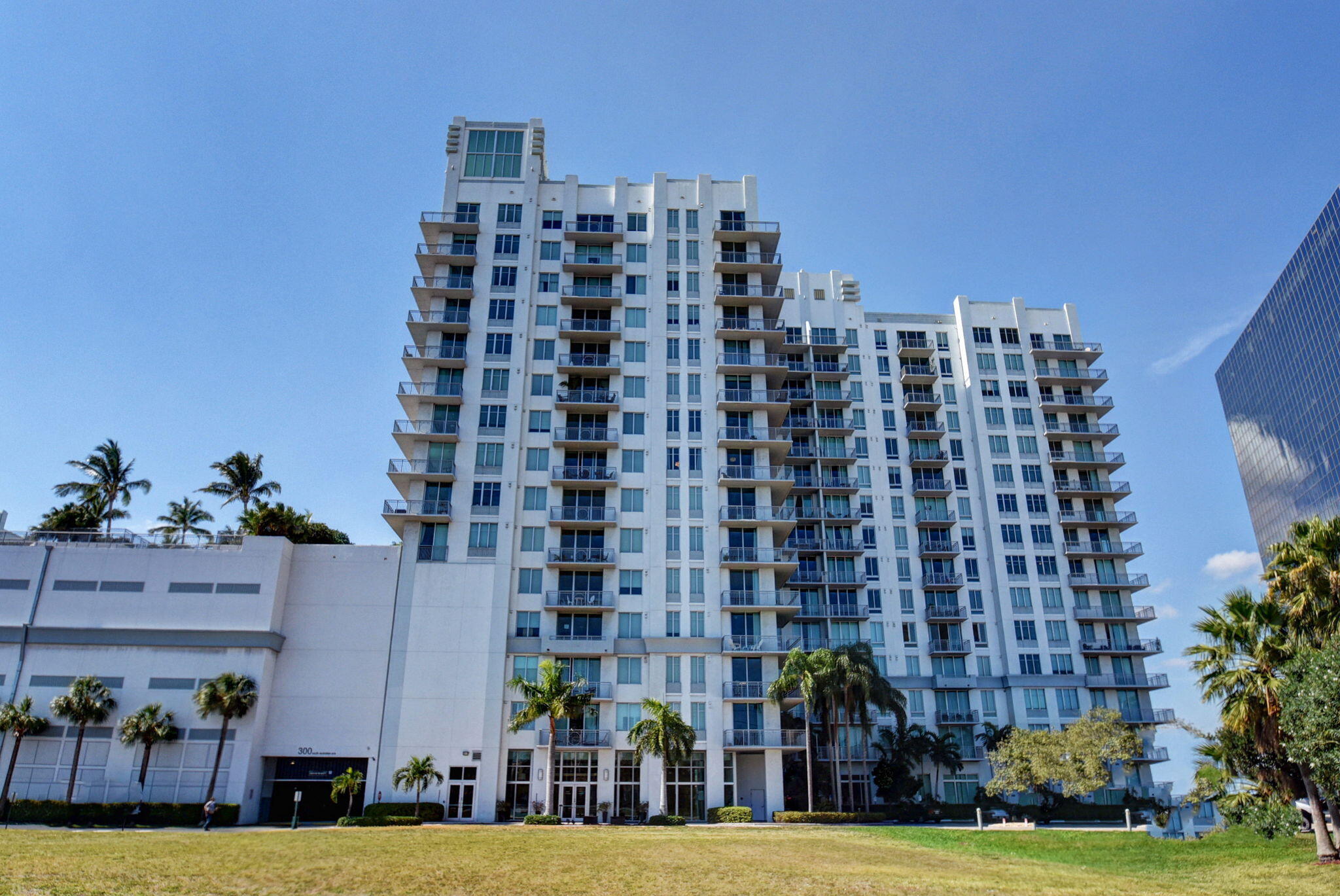 300 S Australian Avenue 1601
