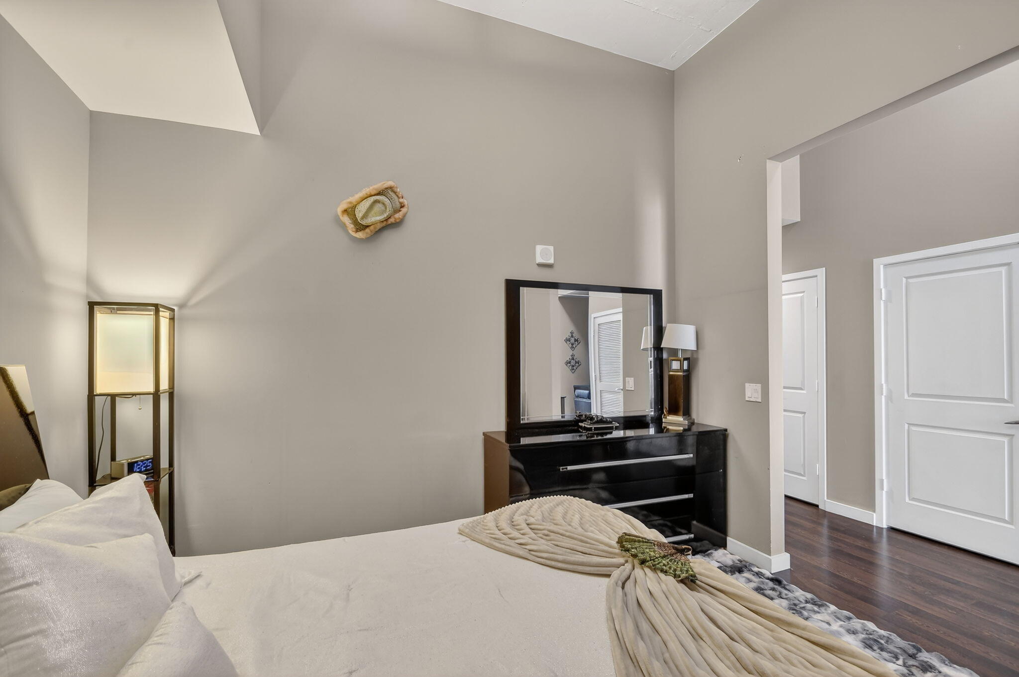 300 S Australian Avenue 1601