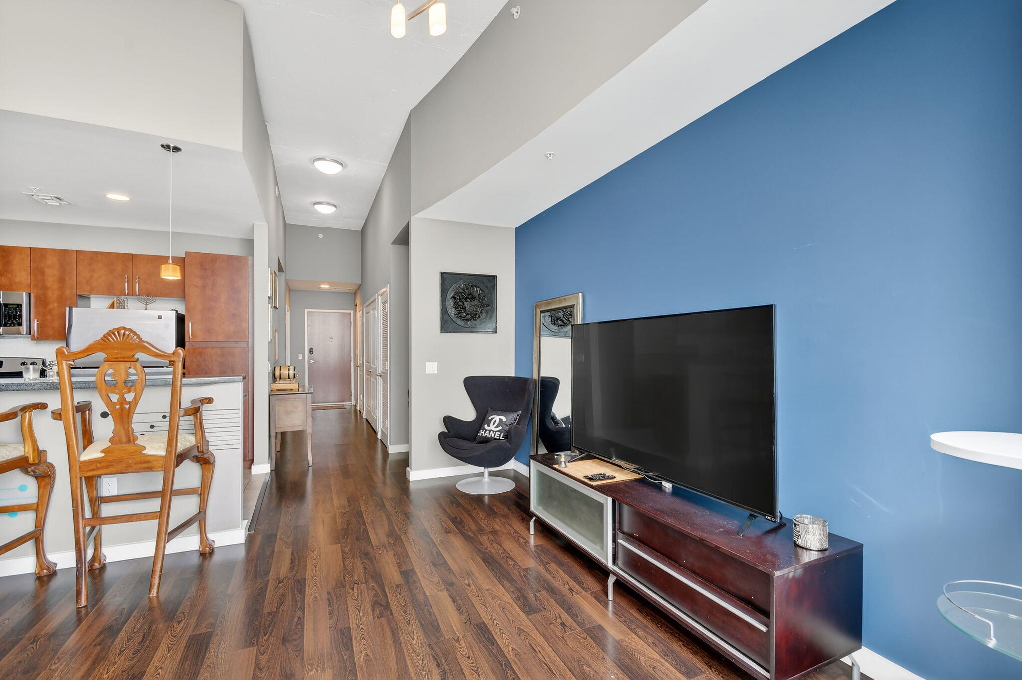 300 S Australian Avenue 1601