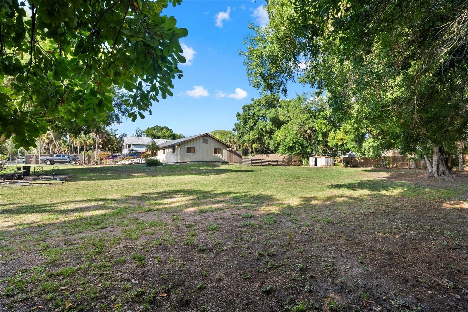 Lot 8 & 9 NUTMEG AVE #PID 0087030036