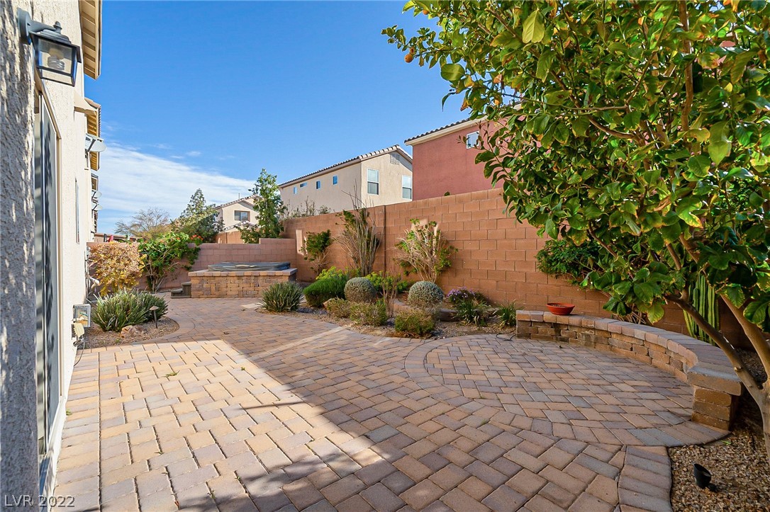 5596 Mercury Springs Drive