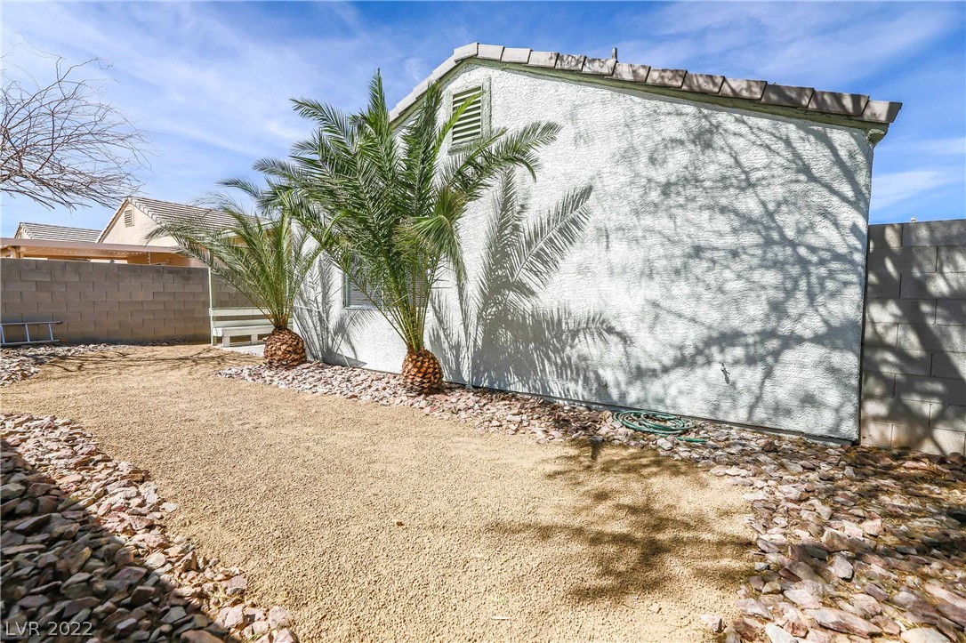 5417 Bridgehampton Avenue