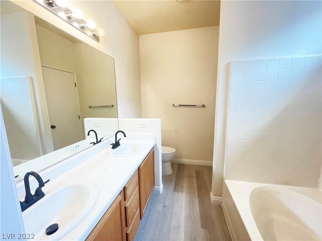 2613 Bottle Palm Court