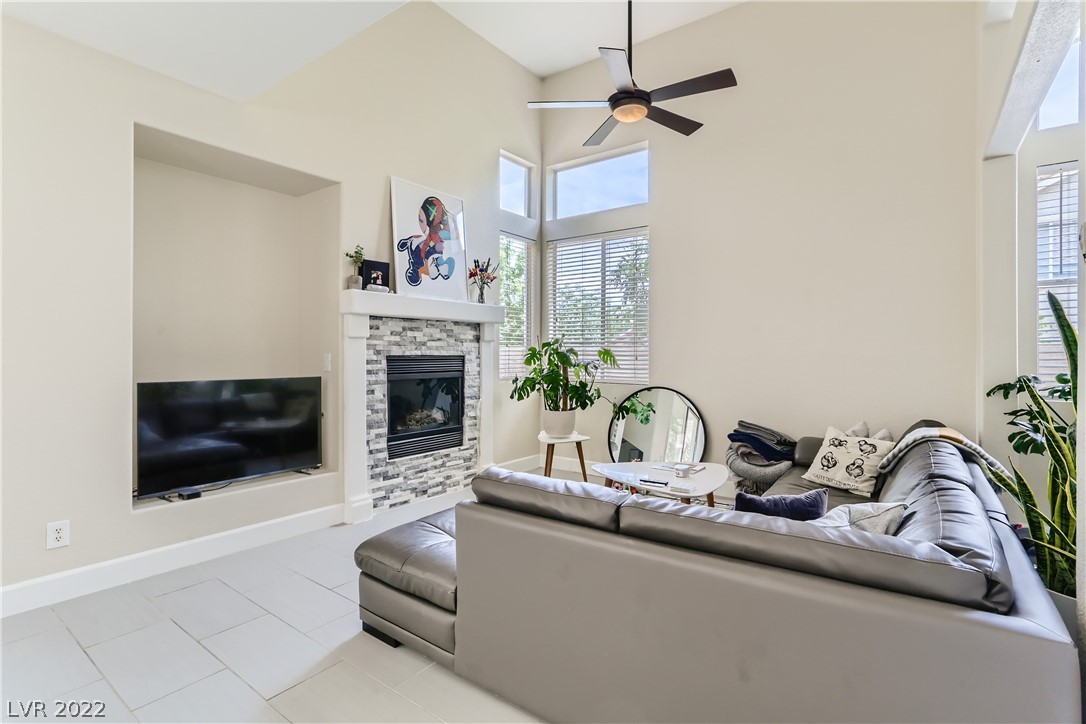 1858 Windward Court