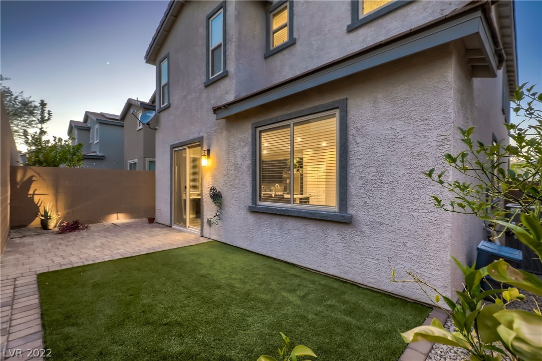 3215 Gardenia Falls Court