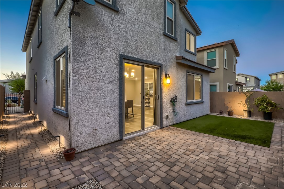 3215 Gardenia Falls Court