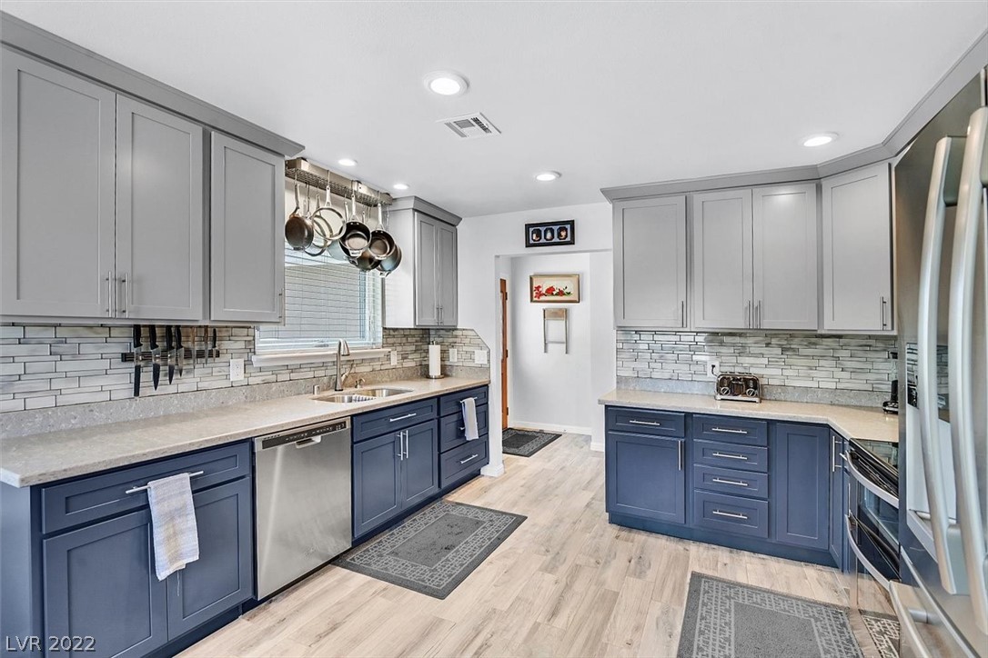 1720 Timber Lane