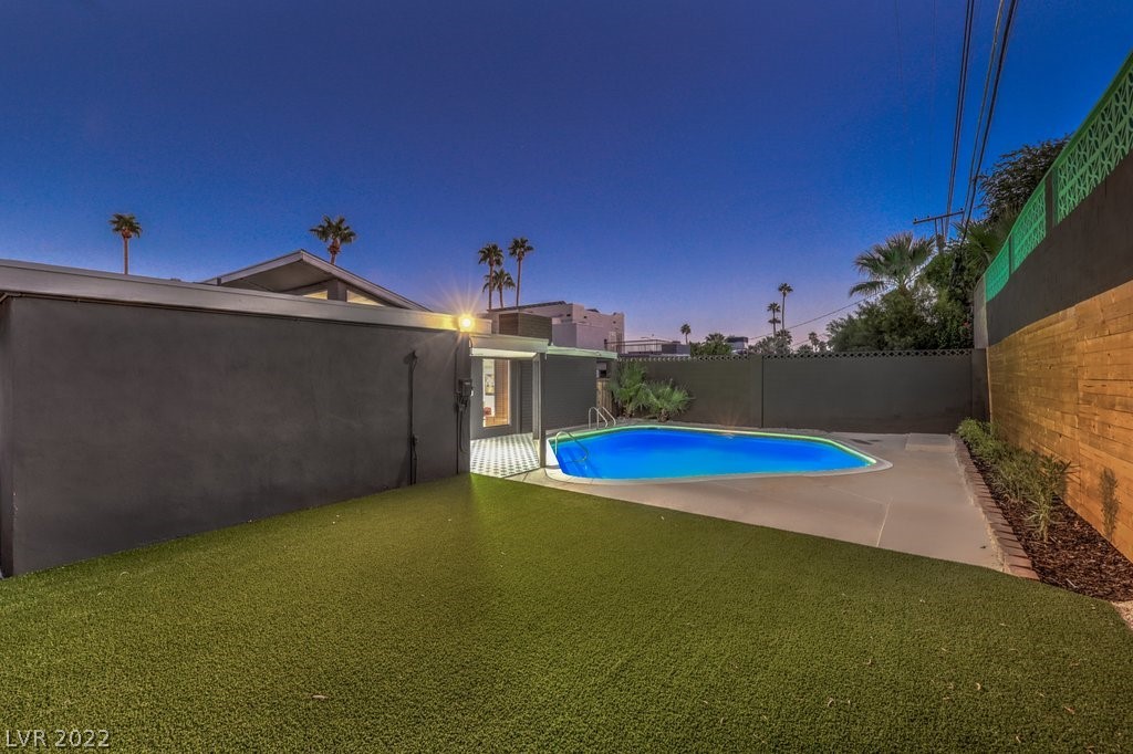 1712 Cochran Street