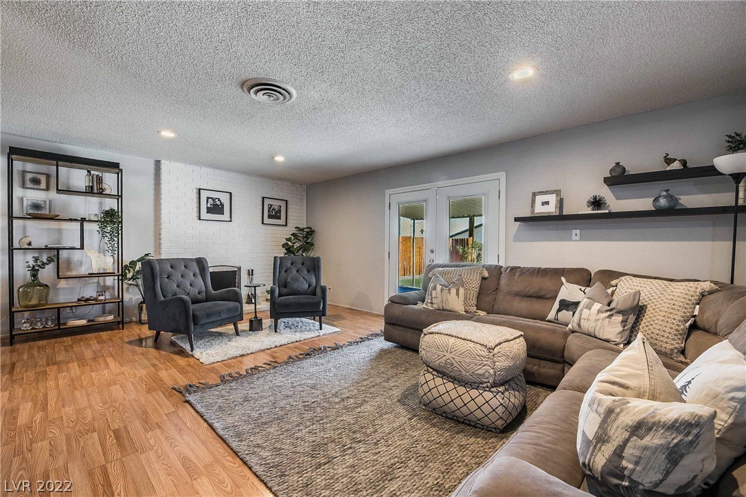 1528 Saylor Way