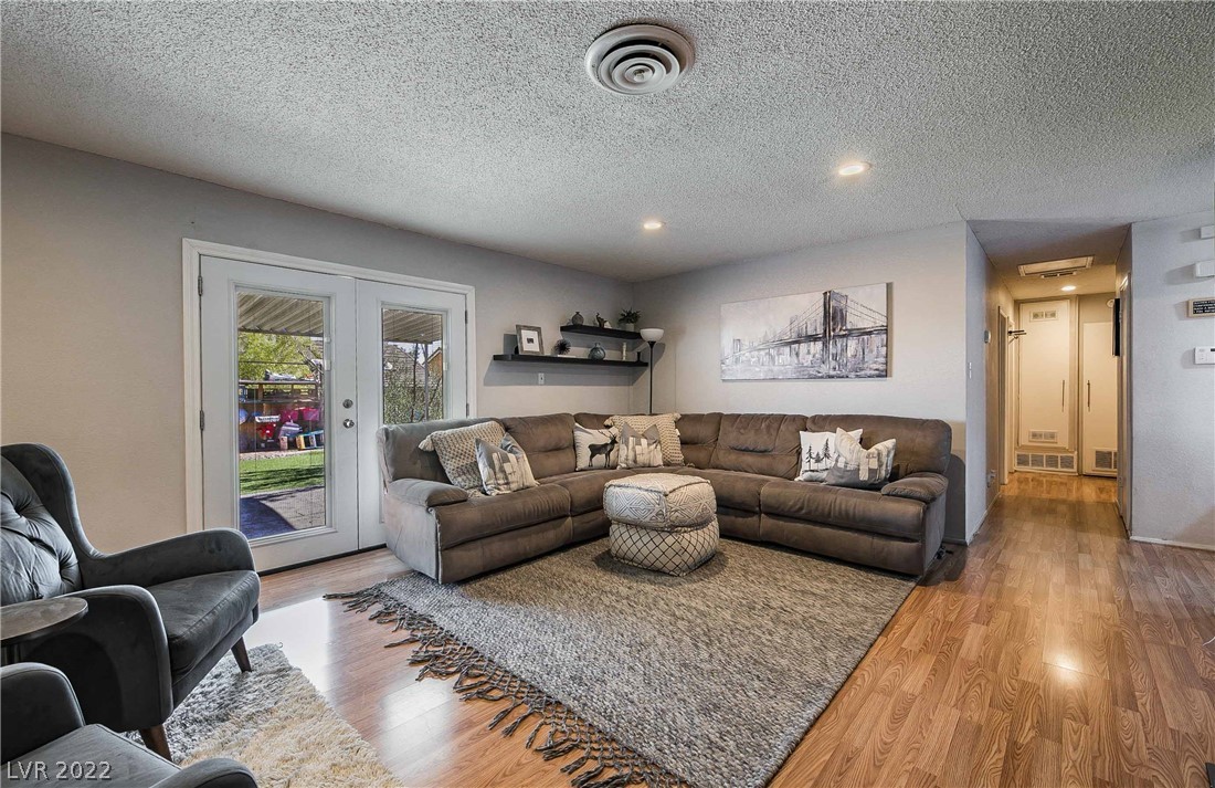 1528 Saylor Way