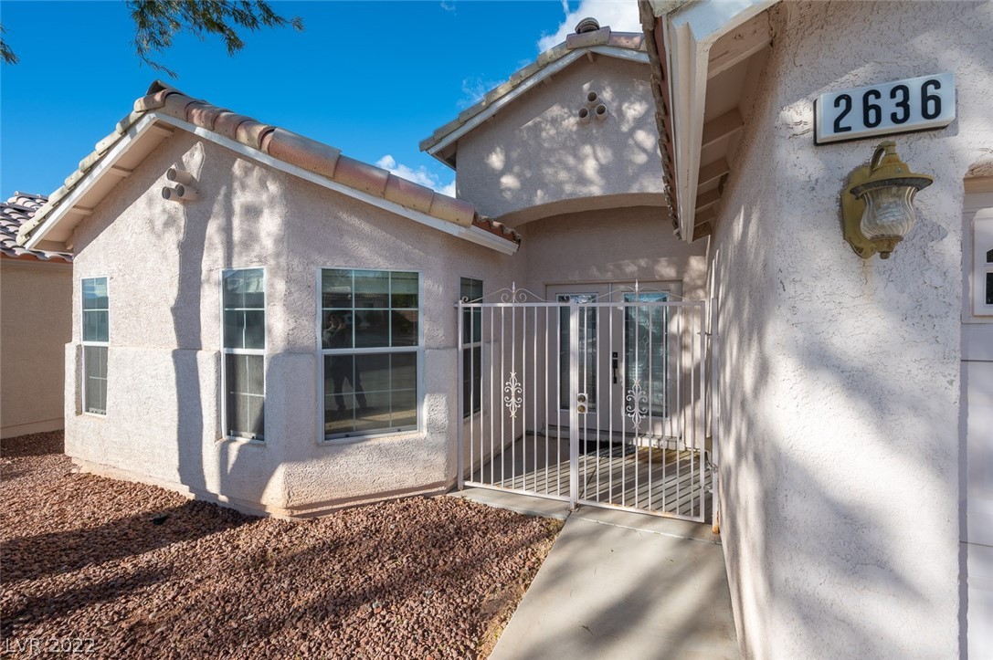 2636 BLUE Avenue