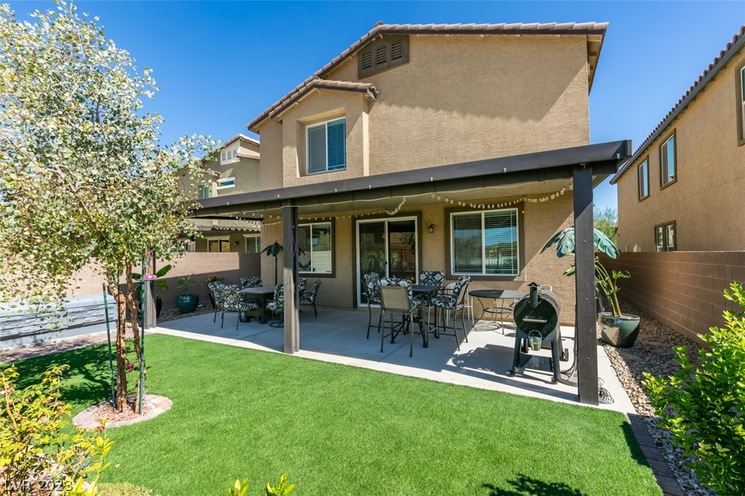 7641 Rosebark Cliffs Street