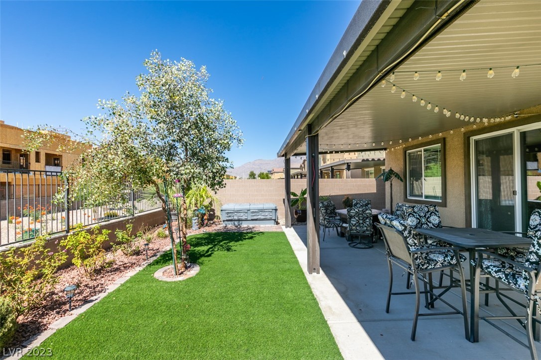 7641 Rosebark Cliffs Street