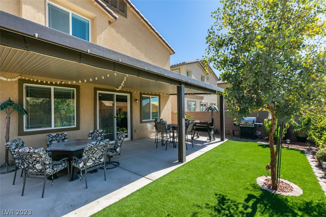 7641 Rosebark Cliffs Street