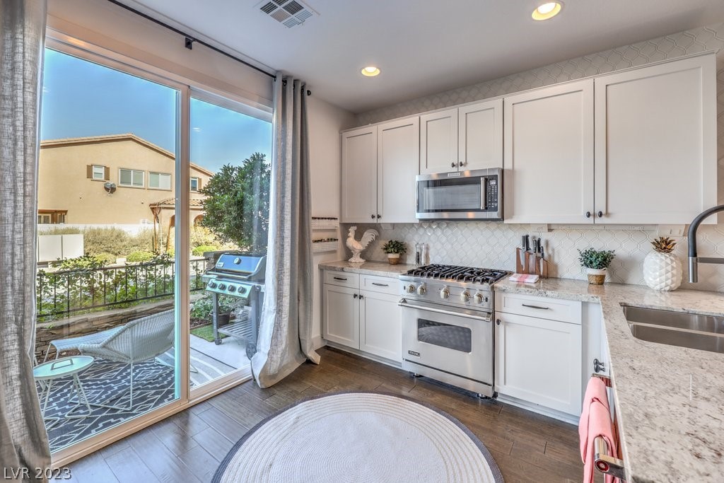 3187 Mura Del Prato Avenue