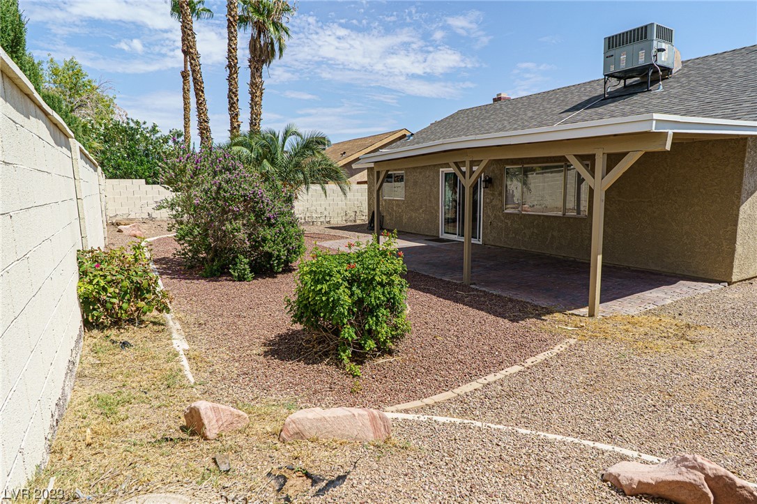 2365 Moorpark Way