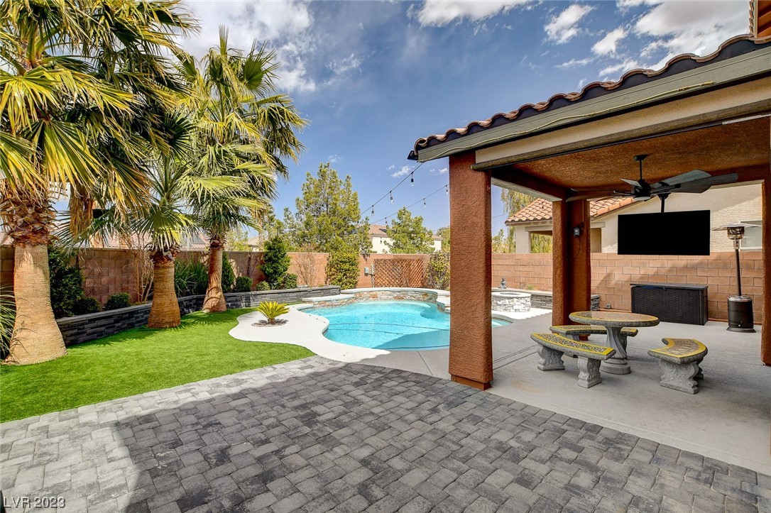 5490 White Truffles Circle