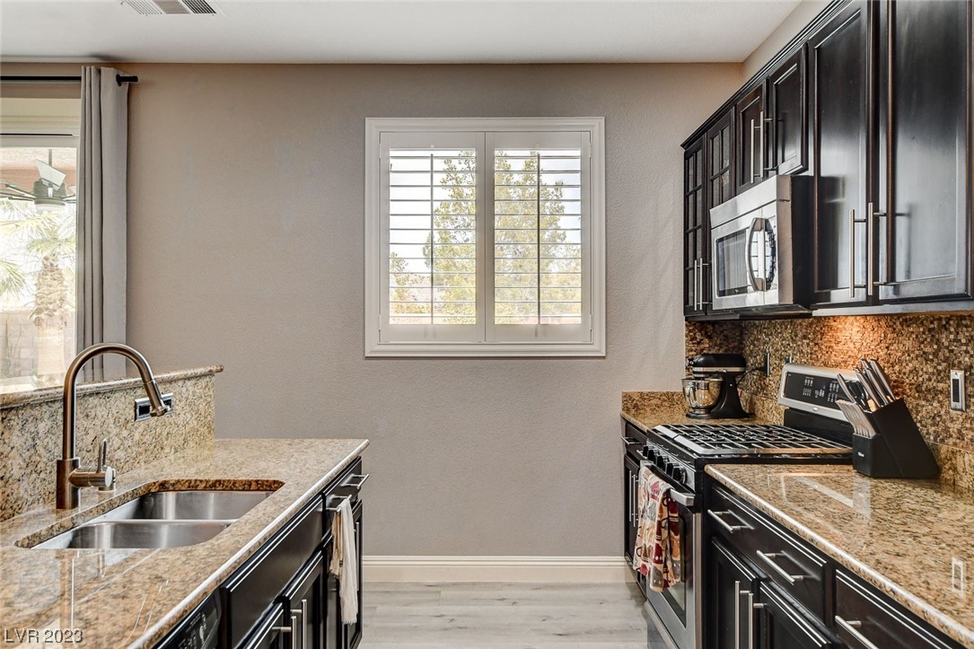 5490 White Truffles Circle