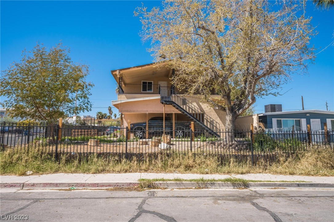 1525 Linden Avenue