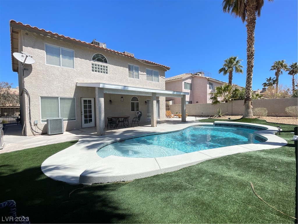 2815 Via Florentine Street