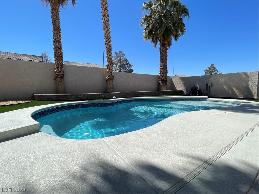 2815 Via Florentine Street