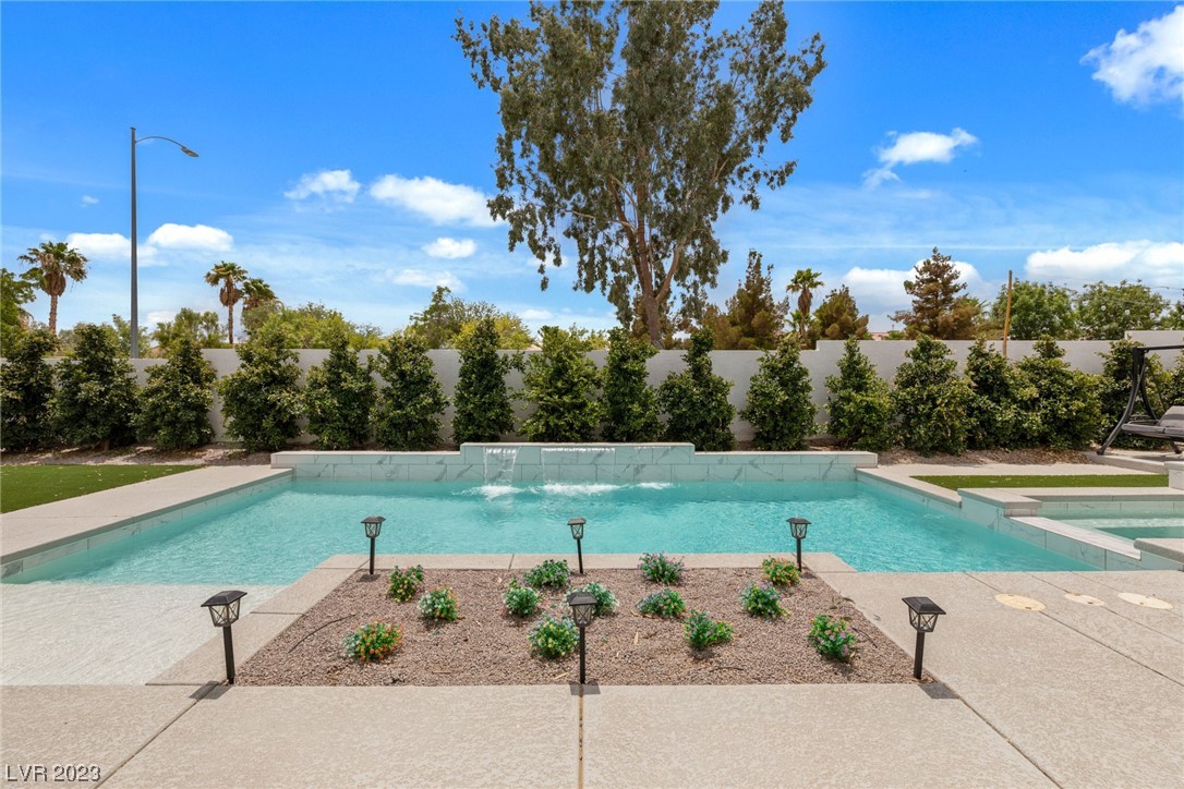 7471 BACHELORS BUTTON Drive